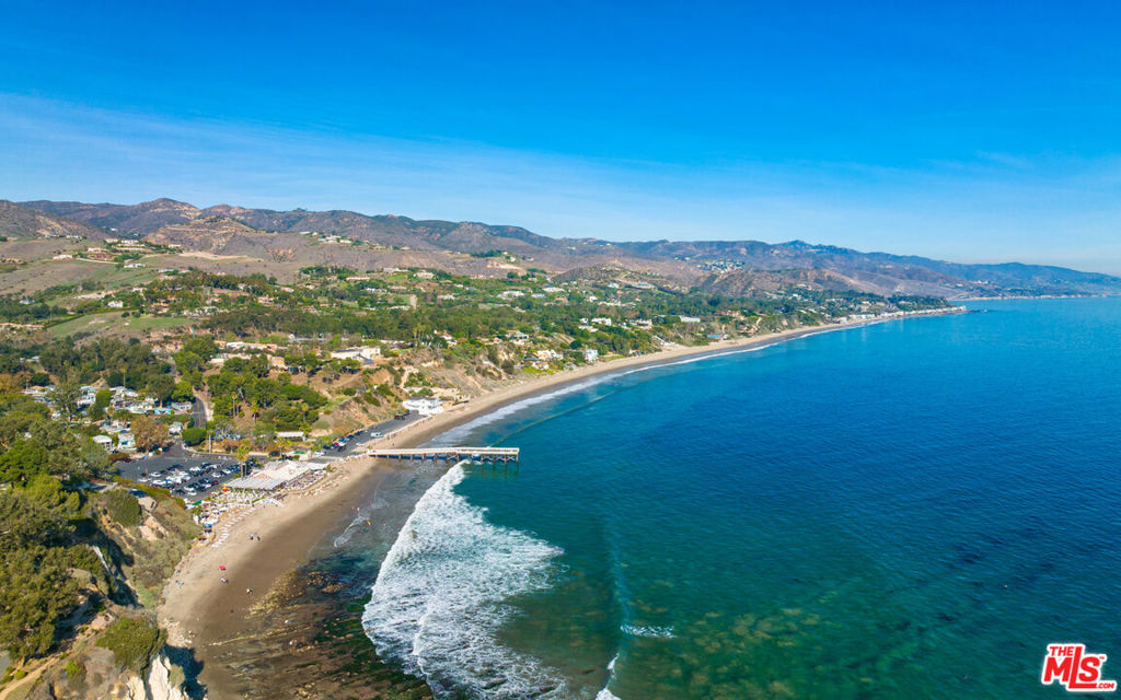 toscana condo complex in malibu California