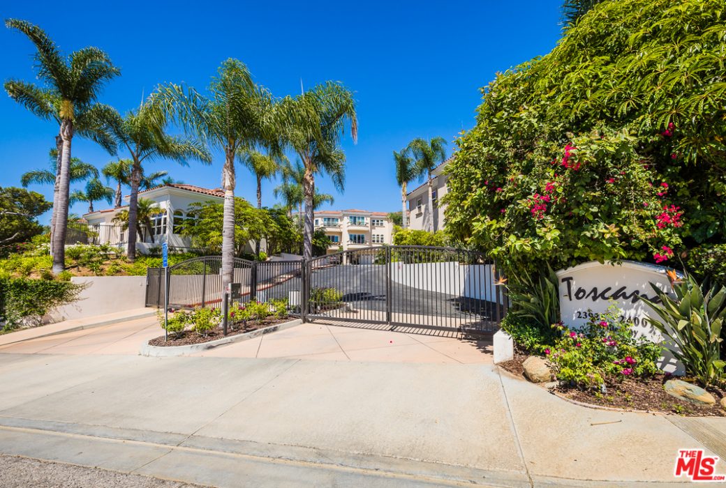 toscana condo complex in malibu California